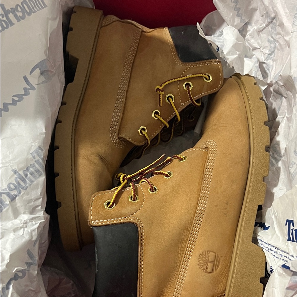 Timberland Classic Lace-Up Boots - Tan and Black